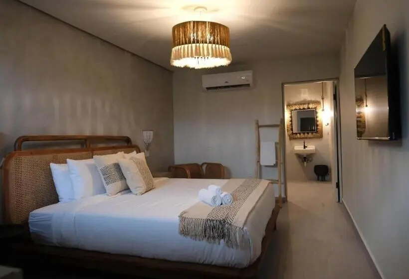 سوئیت جونیور با تخت بزرگ, Bali Hotel Adults Only Isla Verde, A Trademark By Wyndham