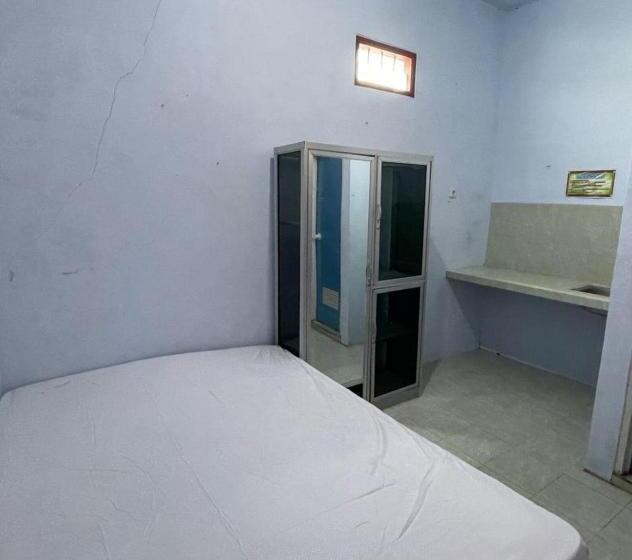 חדר אקונומי, Spot On 93966 Dhiya Guest House Syariah