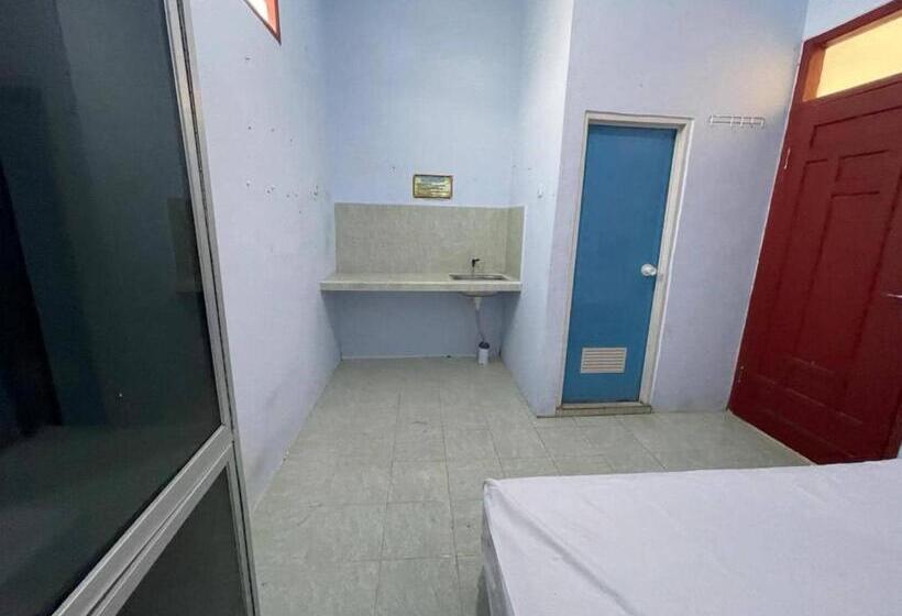 חדר אקונומי, Spot On 93966 Dhiya Guest House Syariah