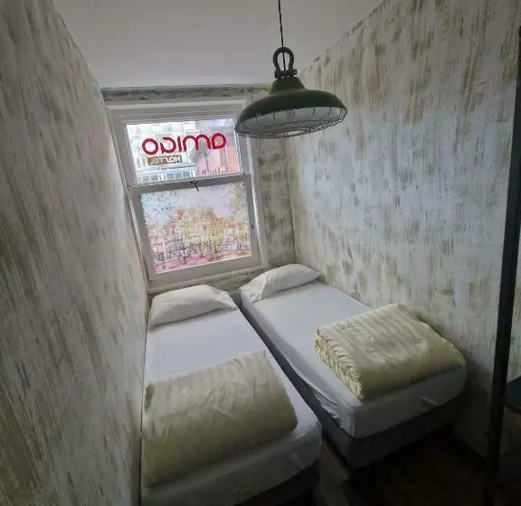 اتاق استاندارد, Amigo Hostel