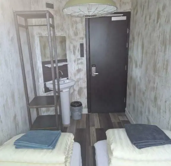 اتاق استاندارد, Amigo Hostel