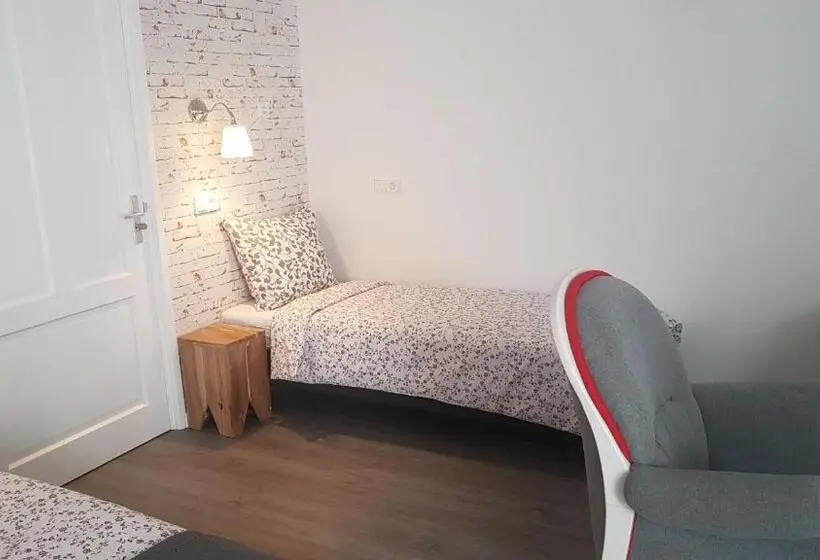 Standard 4 Pers. Værelse, B&b De Valkenhorst