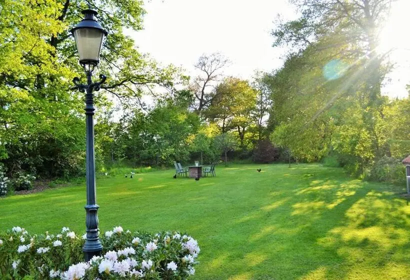 Talo 1 Makuuhuone, B&b Gastvrij Lenthe