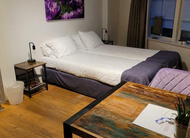 اتاق استاندارد, B&b In De Kromme Jak