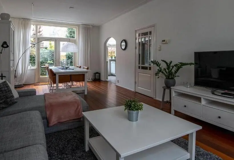 Huoneisto 2 Makuuhuonetta, B&b In De Kromme Jak