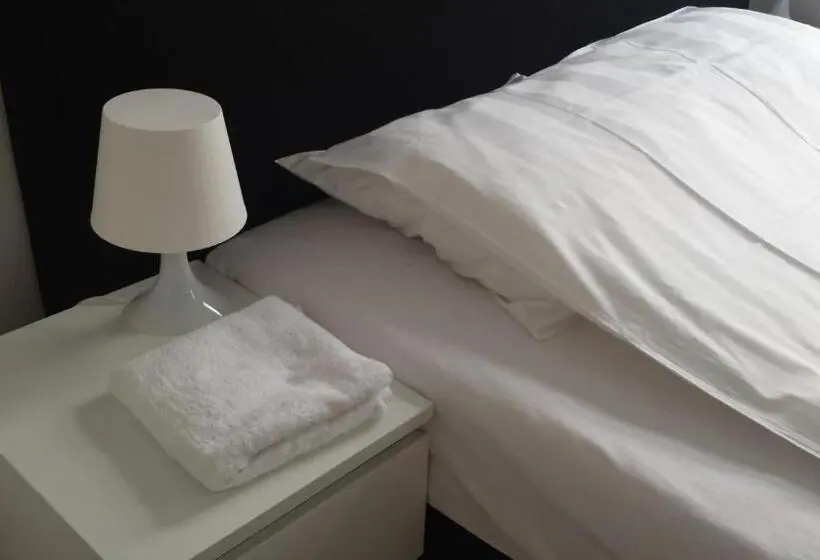 اتاق استاندارد چهار تخته, Chao Nl 24 Hours Open