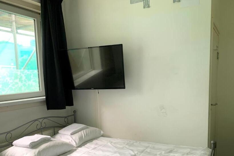 ファミリールーム, Chao Nl 24 Hours Open