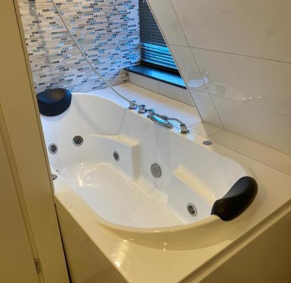 バスタブ付きスタンダードルーム, Chao Nl 24 Hours Open