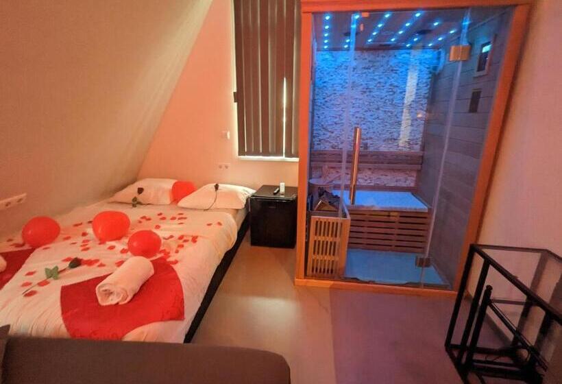 デラックスルーム, Chao Nl 24 Hours Open