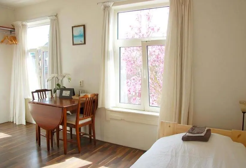 Standard Yhden Hengen Huone, Ensche Day Inn