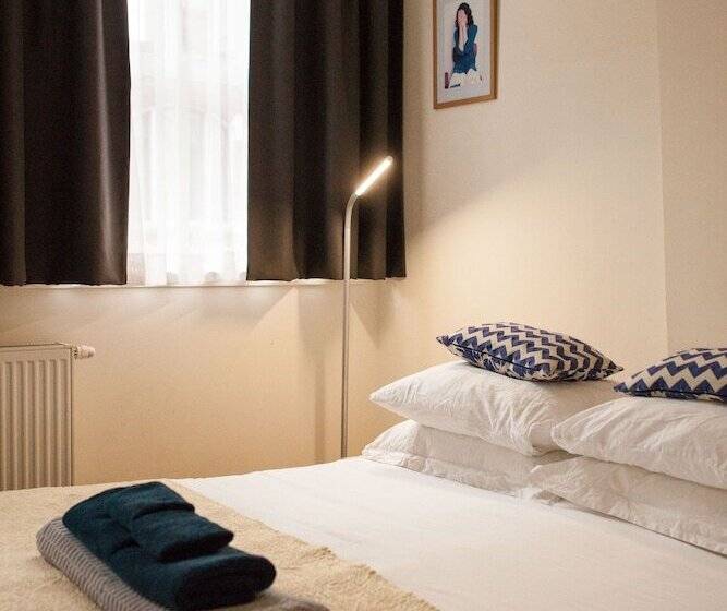 Standard Room, Kuwadro Guesthouse Jordaan