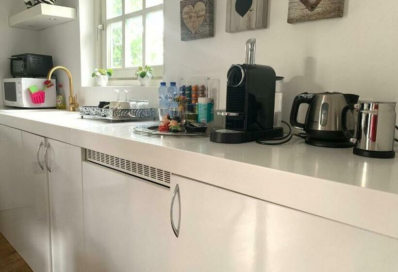 Студия Стандарт, Place To Be