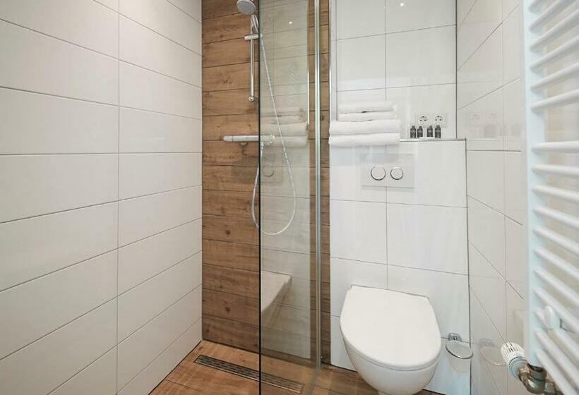 Номер Стандарт Трехместный, Villa Westerduin