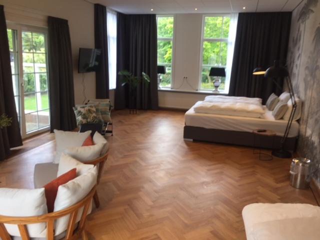 جناح جونيور مزوَّد بتراس, Villa Westerduin