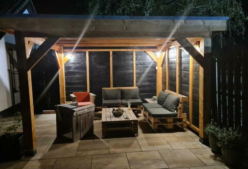 اتاق لوکس, Gastenverblijf Aan De Bagijnstraat