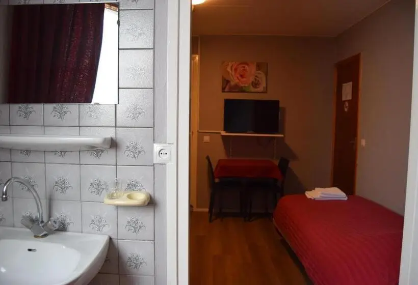 Standard Triple Room, Cafe 't Zonneke