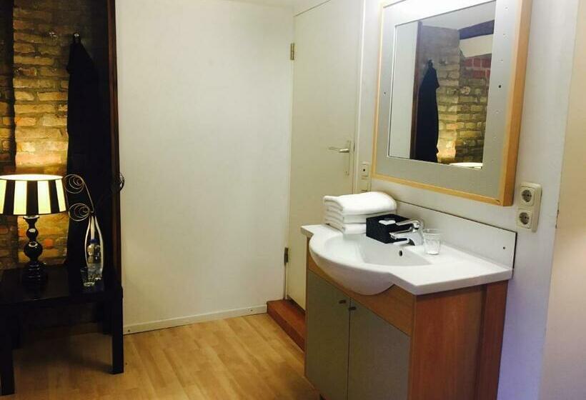 Quarto Triplo Estandar, Chambres D'hotes Rekko