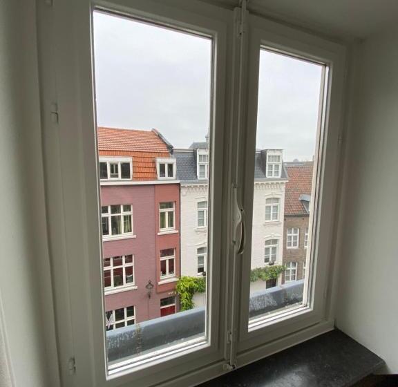 اتاق استاندارد چهار تخته, Chambres D'hotes Rekko