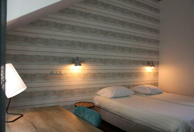 اتاق استاندارد, De Hoefpoort