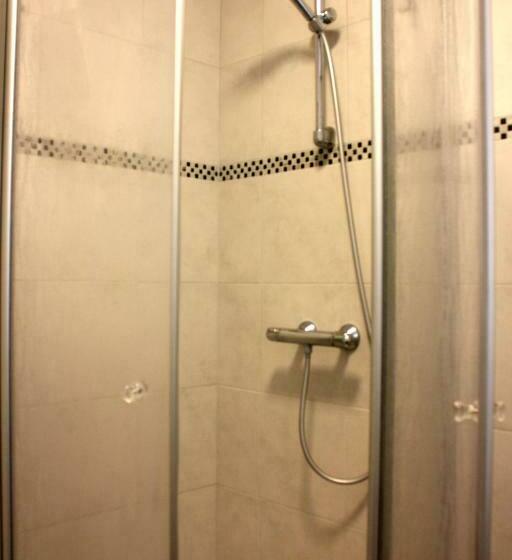 اتاق استاندارد, De Hoefpoort