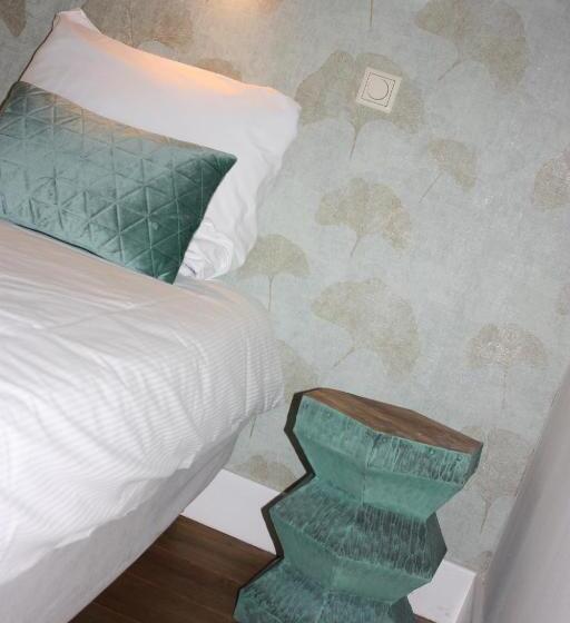 اتاق استاندارد یک نفره, De Hoefpoort