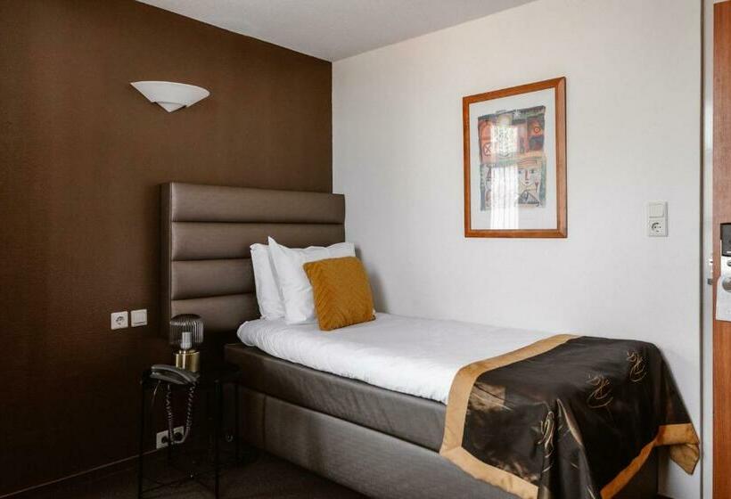 スタンダードシングルルーム, Restaurant Belvédère