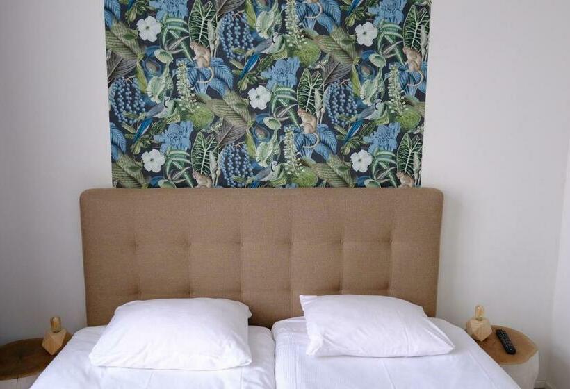 スタンダードルーム, Stadsherberg De Poshoorn