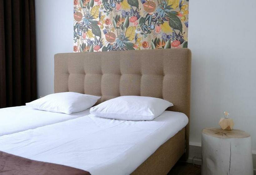 スタンダードルーム, Stadsherberg De Poshoorn