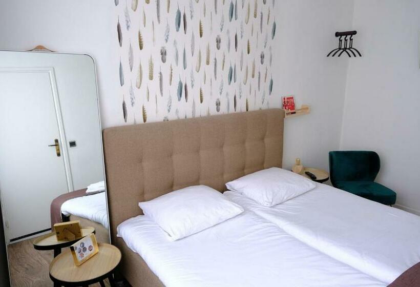 スタンダードルーム, Stadsherberg De Poshoorn