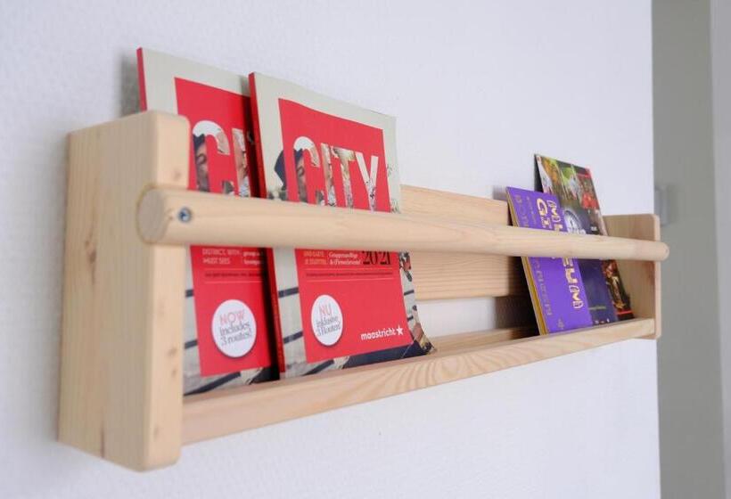 コンフォートルーム, Stadsherberg De Poshoorn