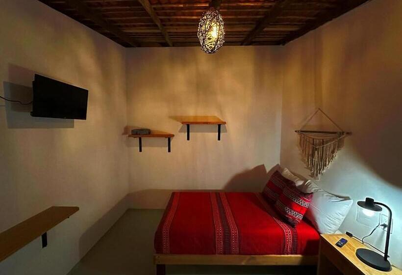 スタンダードシングルルーム, Barrio Del Amor Rooms