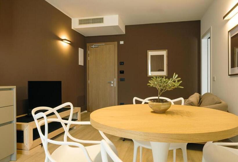 דירת חדר, Camoma Apart