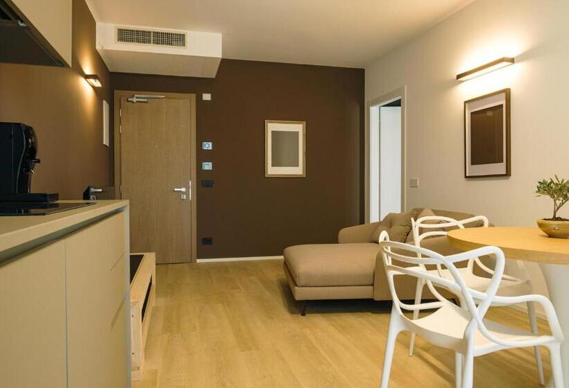 דירת חדר, Camoma Apart