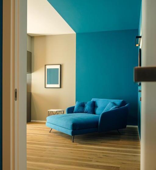 דירת שני חדרים, Camoma Apart