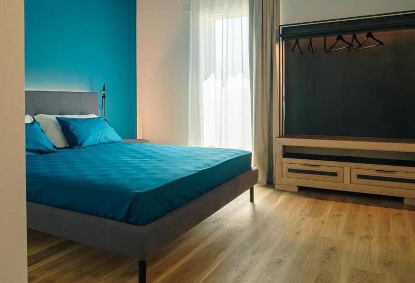 דירת שני חדרים, Camoma Apart