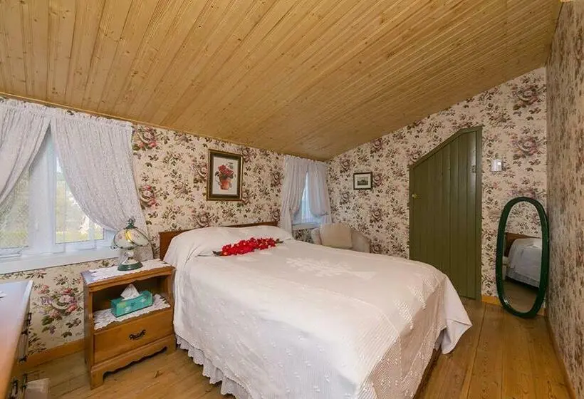 اتاق استاندارد با سرویس بهداشتی مشترک, Auberge Gite Maison Des Lilas