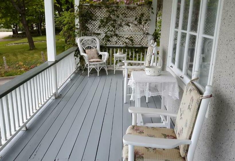 חדר סטנדרט חדר אמבטיה משותף, Auberge Gite Maison Des Lilas