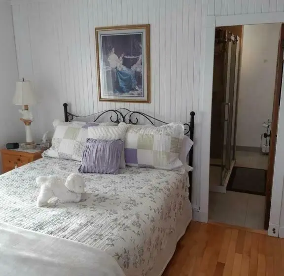 اتاق استاندارد با چشم‌انداز دریا, Auberge Gite Maison Des Lilas