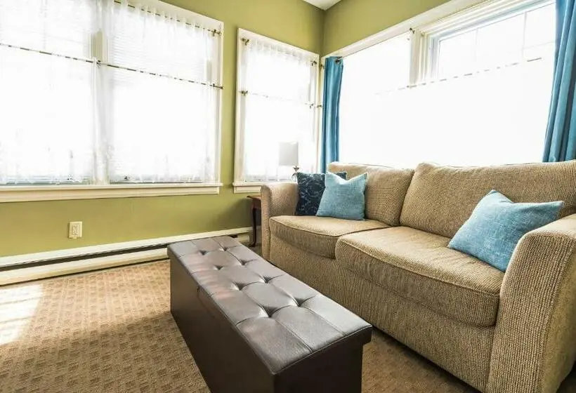 キングサイズベッドのスイートルーム, The Inn On Bay