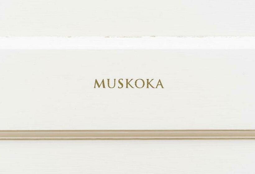 جناح سرير كينج, The Inn On Bay