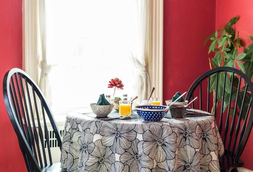 جناح غرفتين نوم, The Inn On Bay