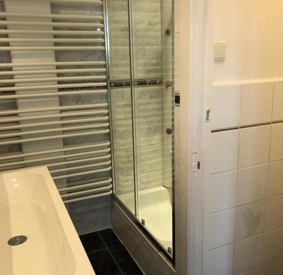 Апартаменты 1 Спальня, Bed & Breakfast Hotel Zandvoort