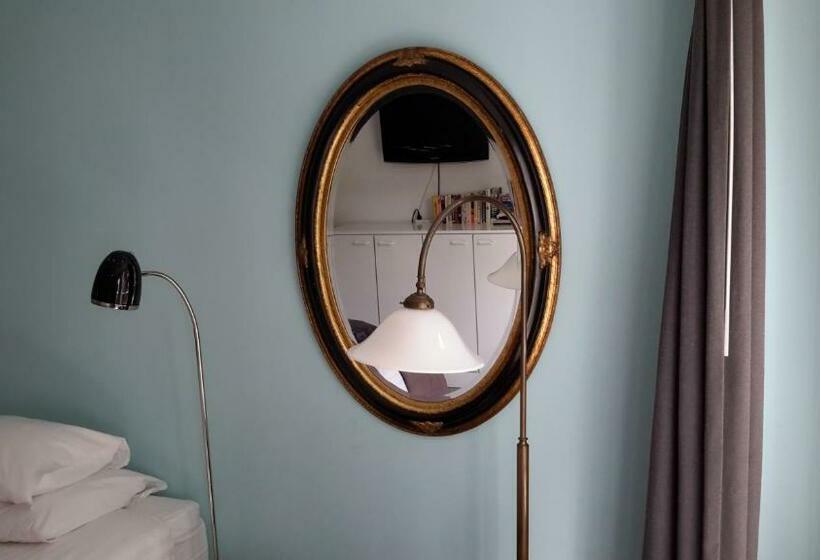 اتاق استاندارد, Bed & Breakfast Westviolet