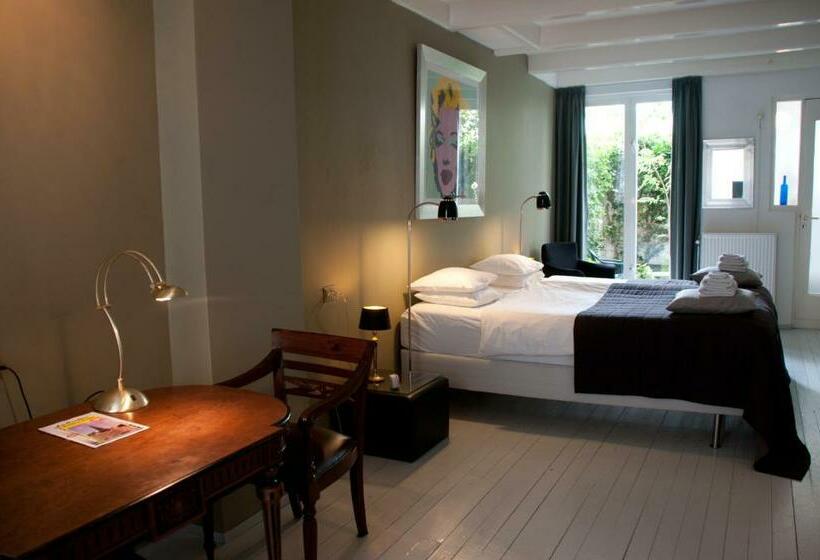 اتاق استاندارد در طبقه همکف, Bed & Breakfast Westviolet