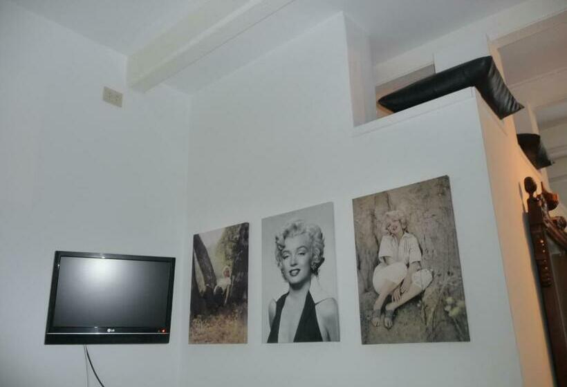 اتاق استاندارد در طبقه همکف, Bed & Breakfast Westviolet