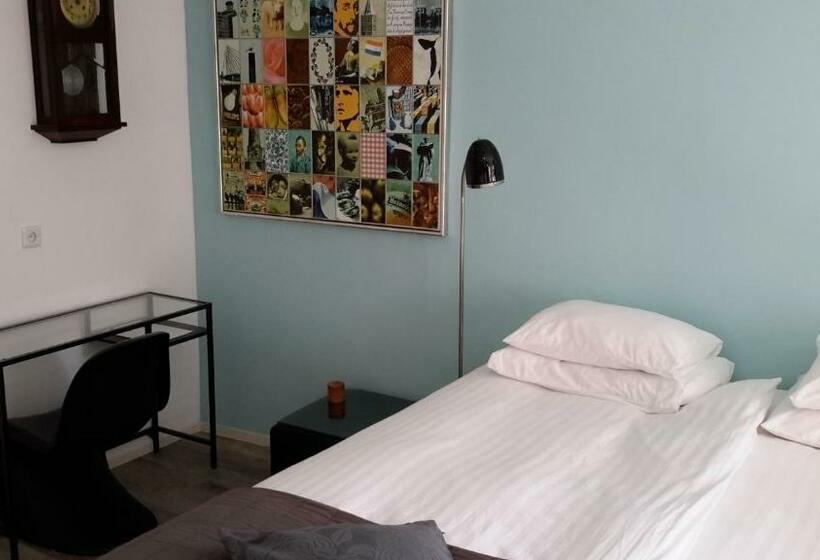 Standard Room, Bed & Breakfast Westviolet