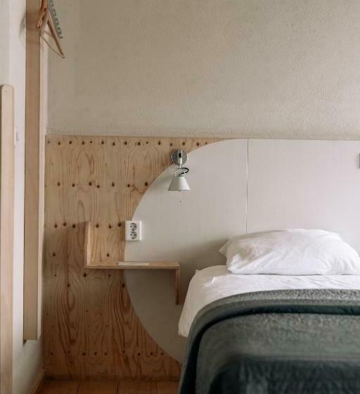 اتاق استاندارد, Asgard