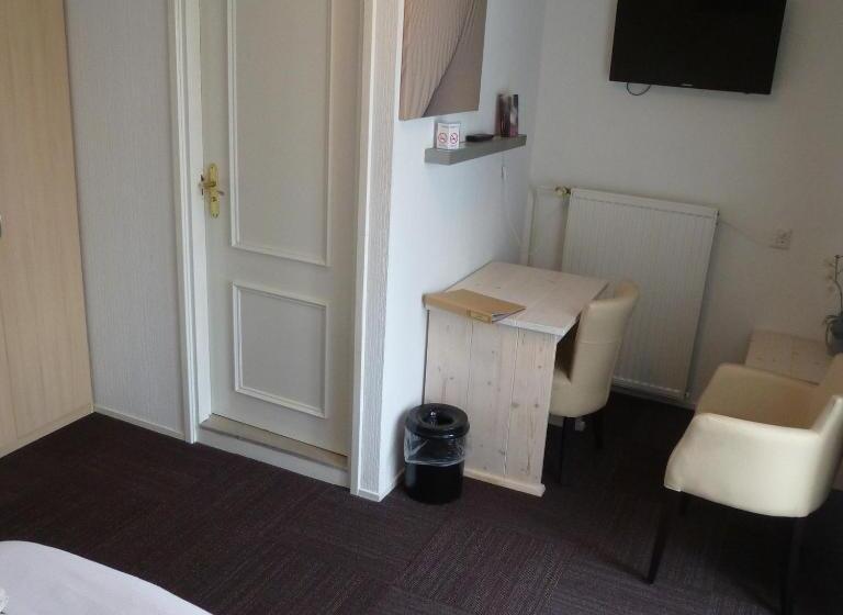 스탠다드 룸 바다 전망, De Leugenaar