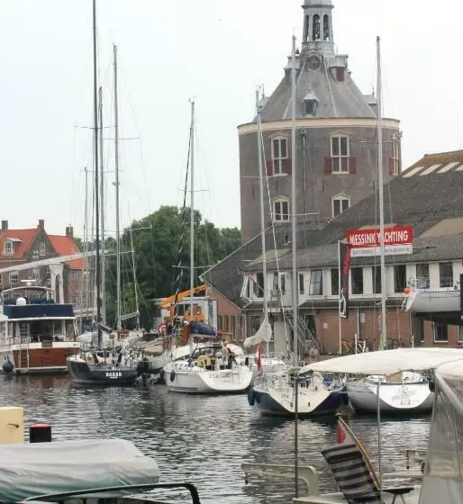 Comfort room with view, Die Port Van Cleve