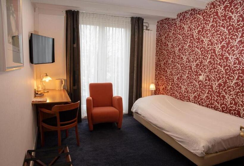 غرفة قياسية فردية, Die Port Van Cleve